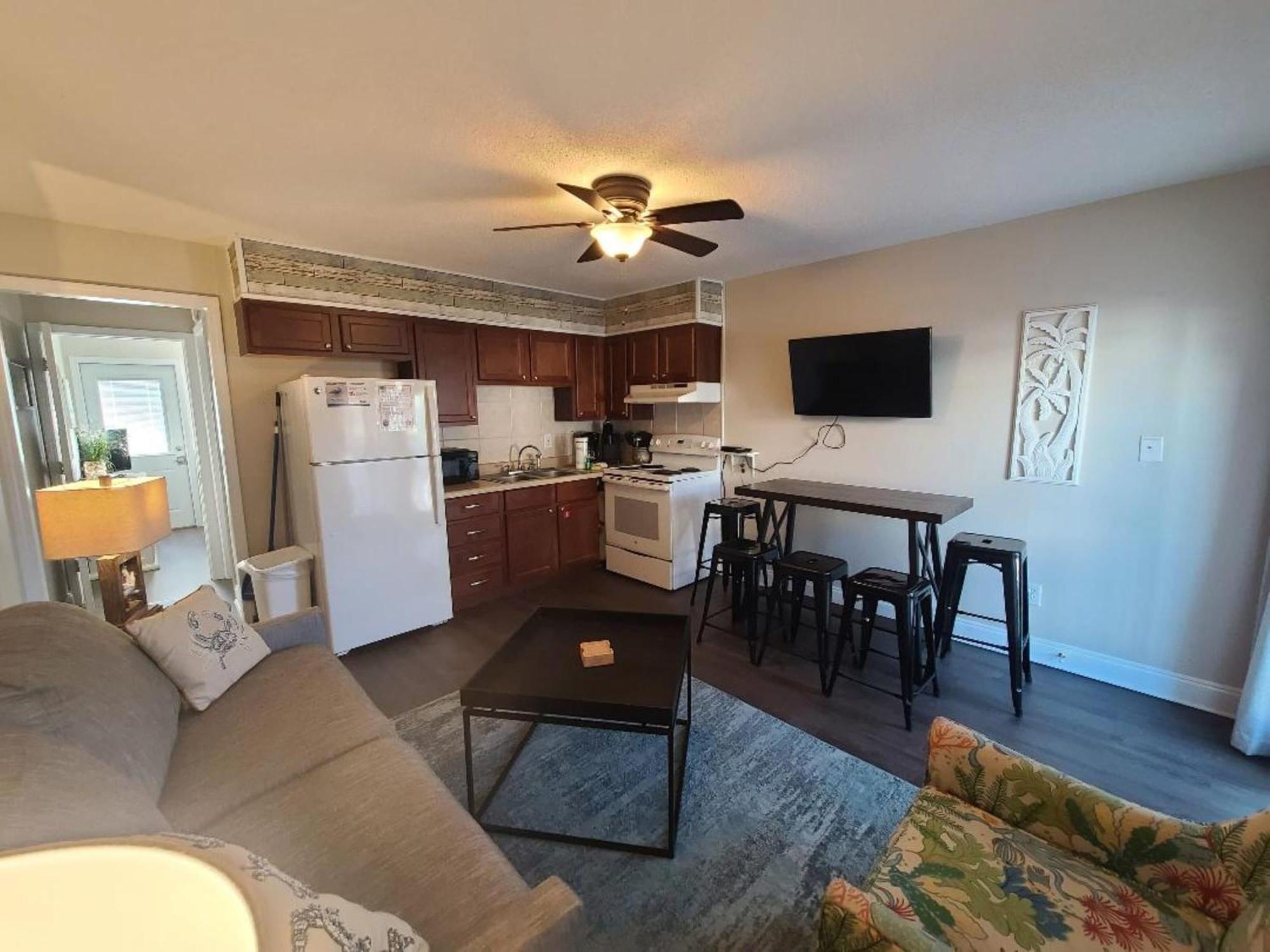 Cozy Condo Just Steps To The Beach, Unit 2 - Sleeps 4 Gulf Shores Exterior photo